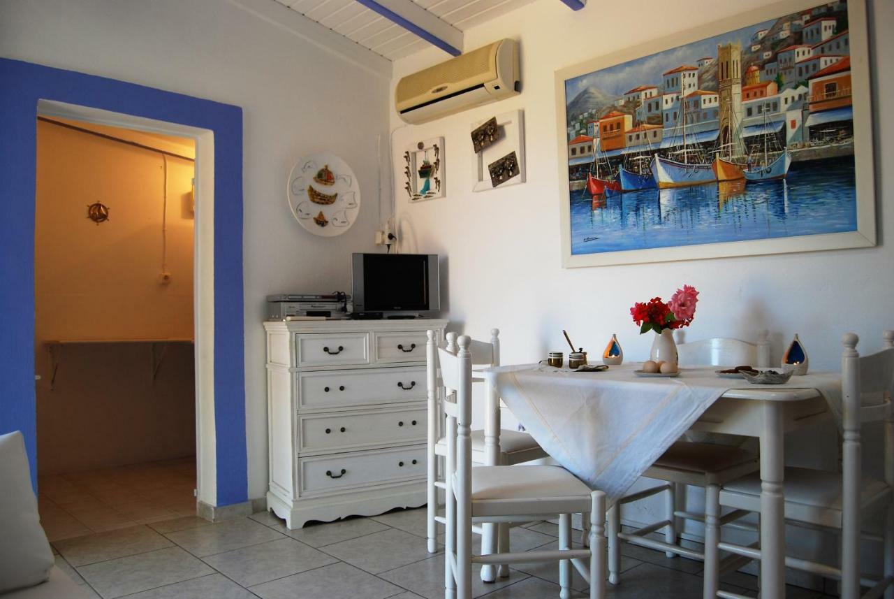 Killini Cottage Studio The Small Cyclades Kastro-Kyllini Exterior foto