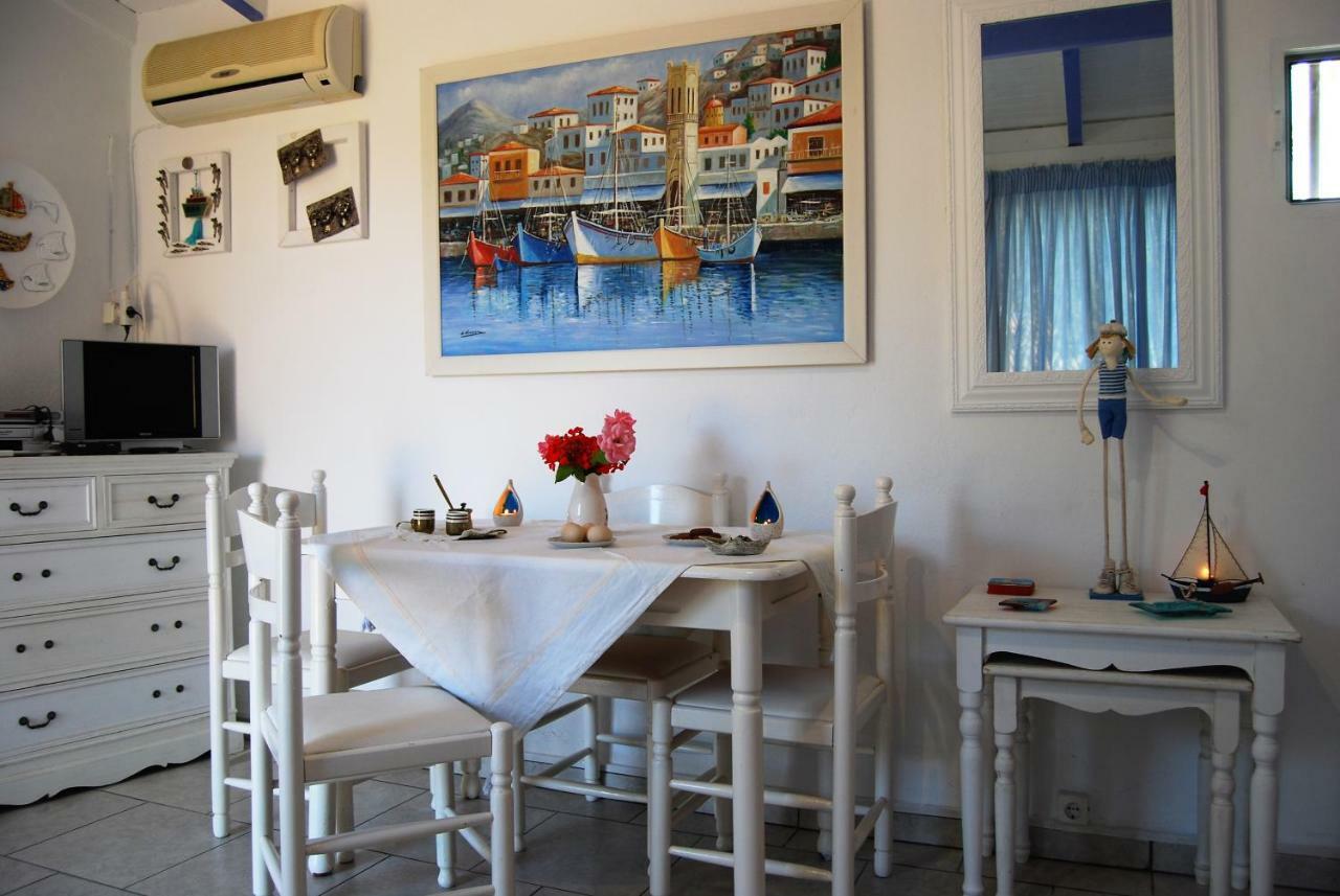 Killini Cottage Studio The Small Cyclades Kastro-Kyllini Exterior foto